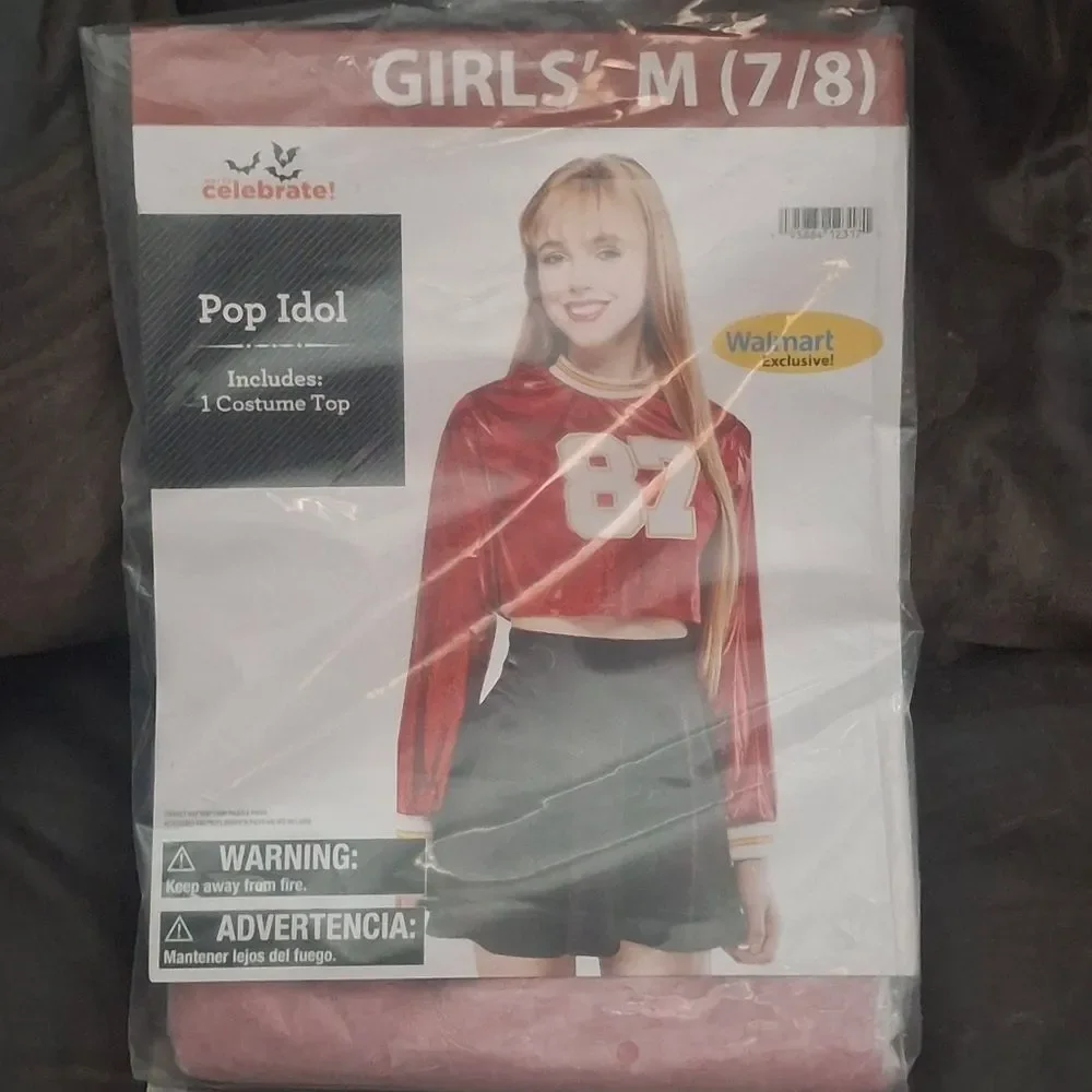 Pop Idol Costume (Taylor Swift)